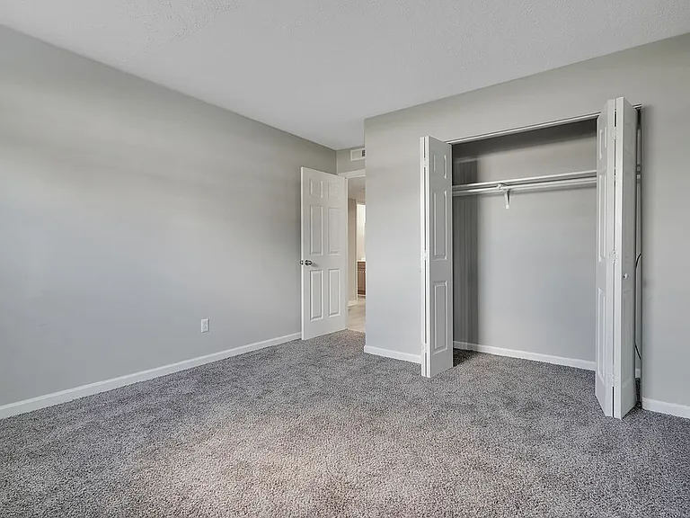 Springhurst East Apartments — Photo 21