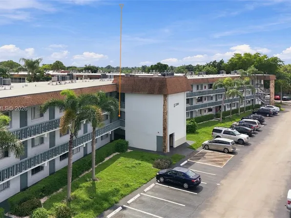 2200 Springdale Blvd APT 209, Palm Springs, FL 33461