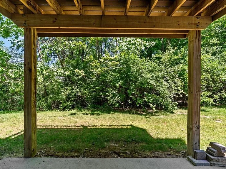 1357 Slate Ct — Photo 10