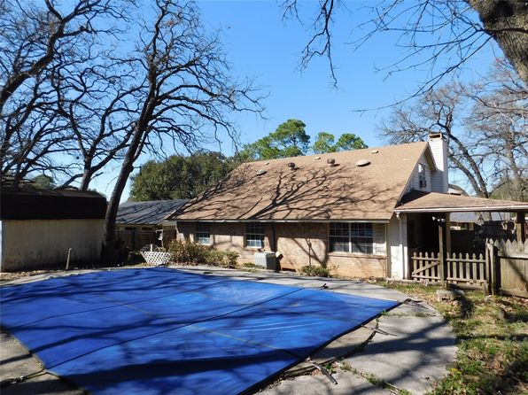 309 Shelmar Dr, Euless, TX 76039