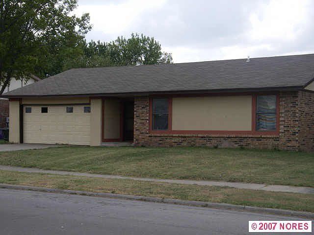 2nd image of 11905 E 80th St N
