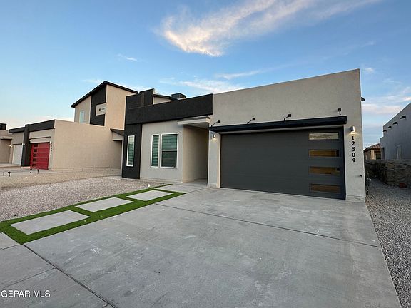3rd image of 12304 Desert Heights Ct