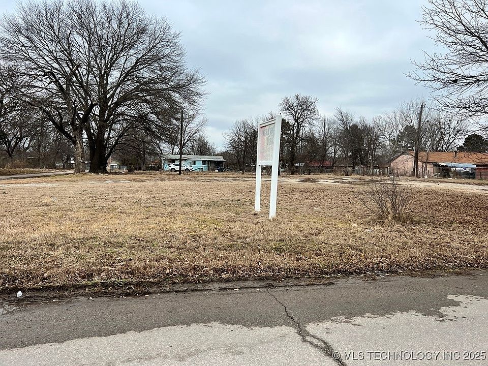 2nd image of 1401 N Griffin Ave