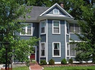 69 Marshall Pl, Webster Groves, MO 63119