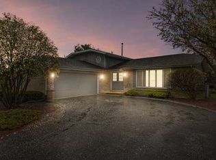 7430 Tiffany Dr, Orland Park, IL