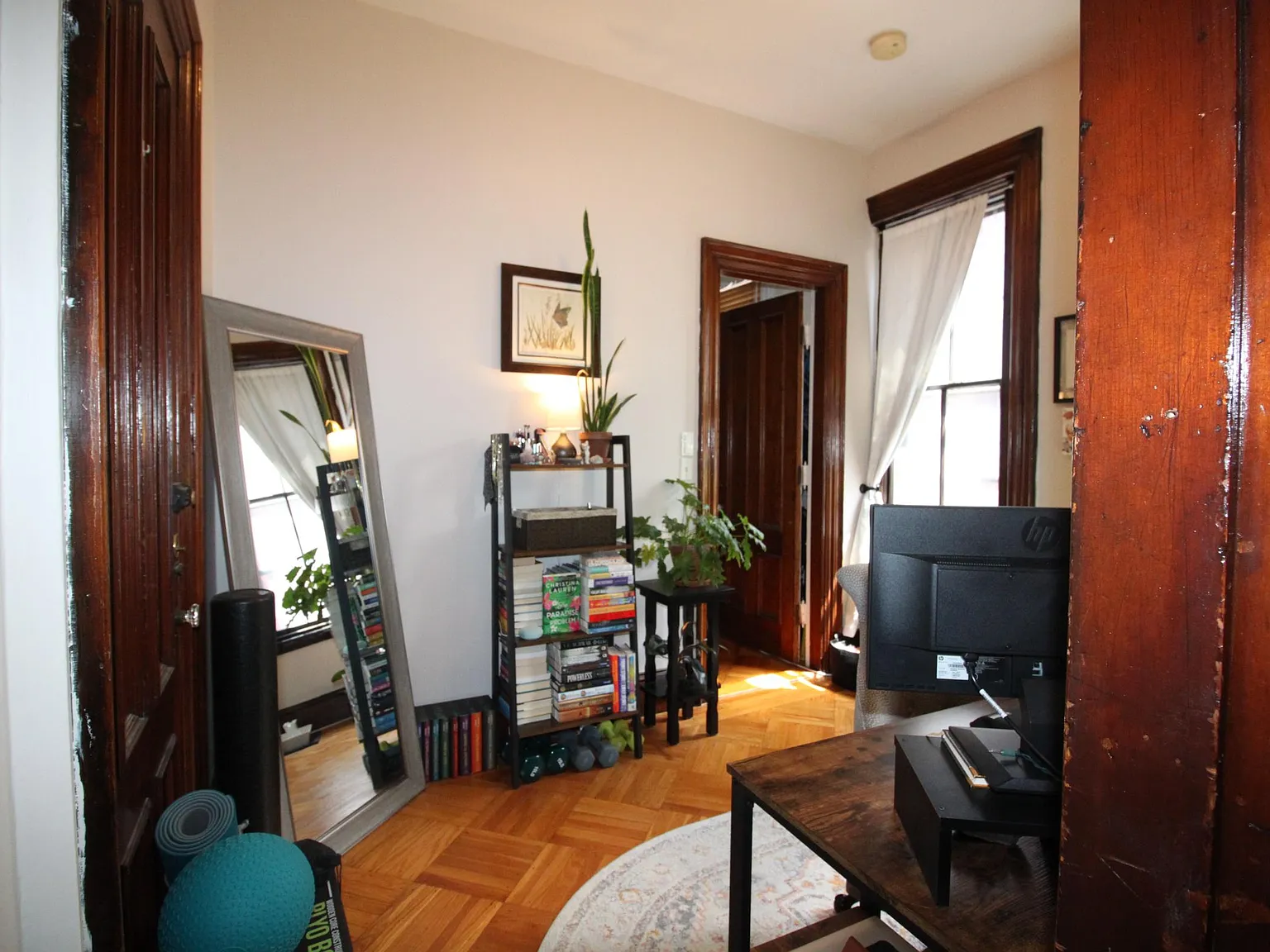 1 bed, 750 sqft, $2,500 — Photo 3
