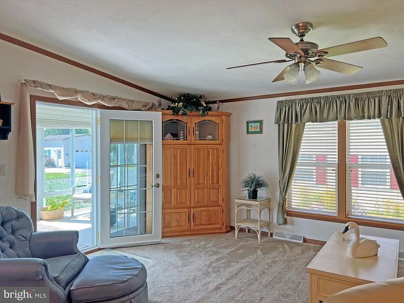 4th image of 13 Mayfair Ln #53