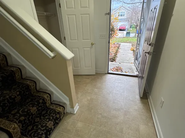 2395 Maple Hedge Way, Columbus, OH 43219