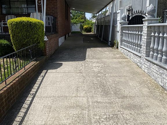2nd image of 128-22 FRANCIS LEWIS Boulevard