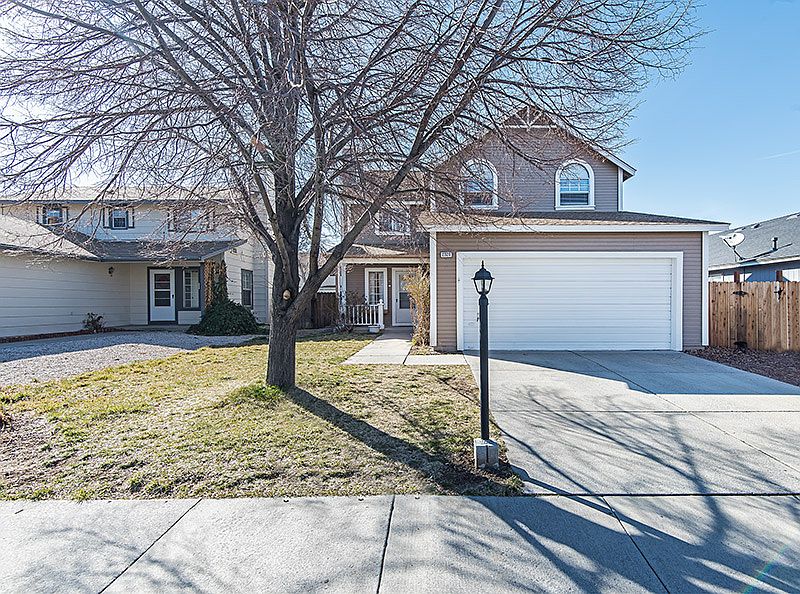1st image of 2320 Pinebrook Dr