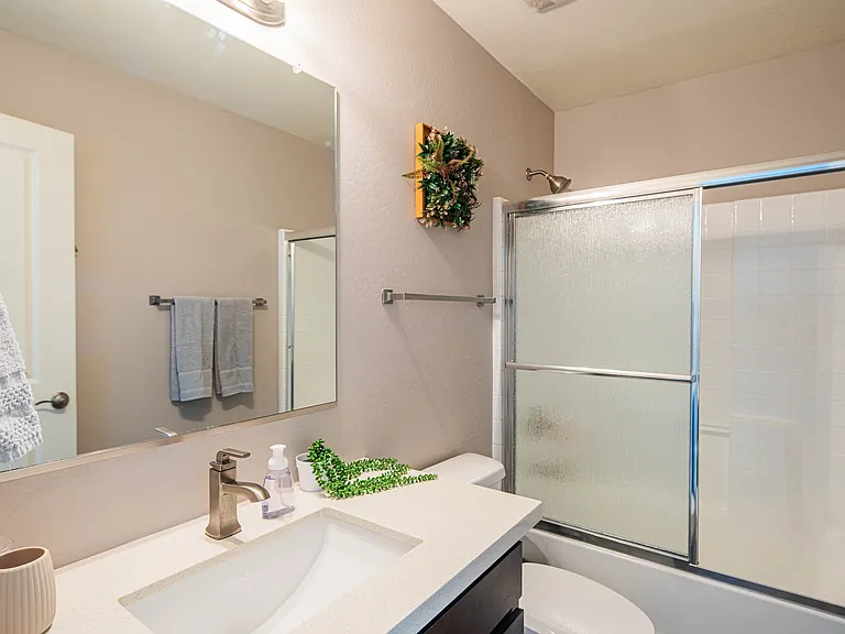 Upper level hallway bathroom