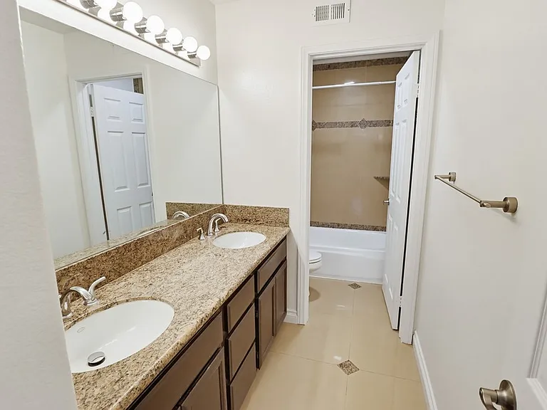 1100 Corrales Ln — Photo 31