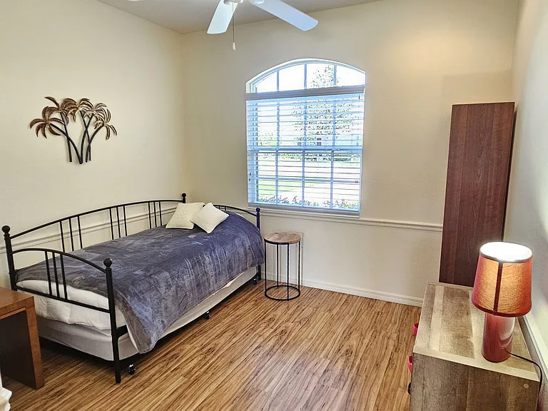 133 Treviso Ct — Photo 30