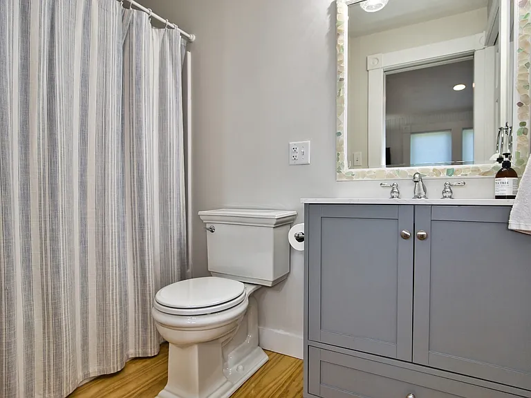 86 Degaris Ave — Photo 10