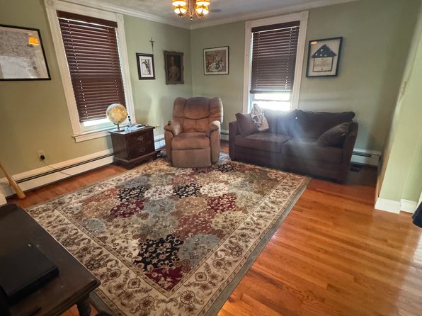 1 Woodside St #1