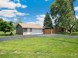 41W822 Burlington Rd, St Charles, IL 60175