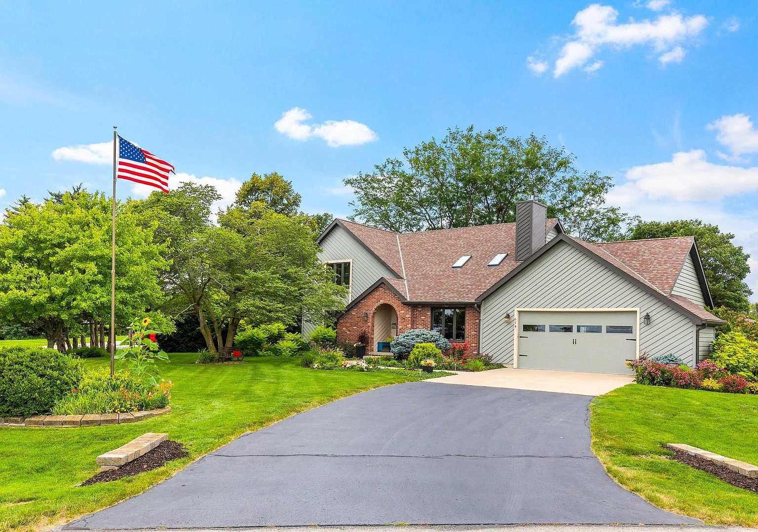 614 Morningside Dr, Chenoa, IL 61726 Zillow