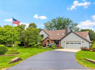 614 Morningside Dr, Chenoa, IL 61726