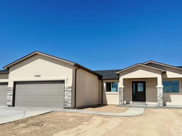 1183 E Desert Cove Dr, Pueblo West, CO 81007