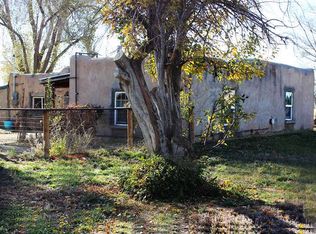 724 Kit Carson Rd, Taos, NM 87571