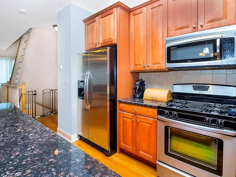 630 Valley Brook Ave #19 — Photo 9