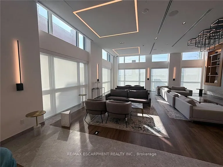 509 Dundas St W #616 — Photo 24