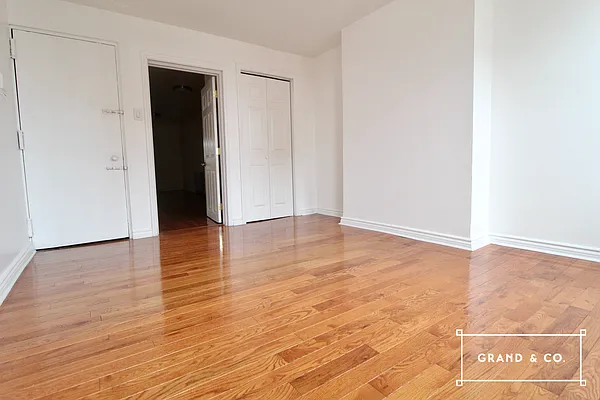 Rented by Grand & Co. | media 8