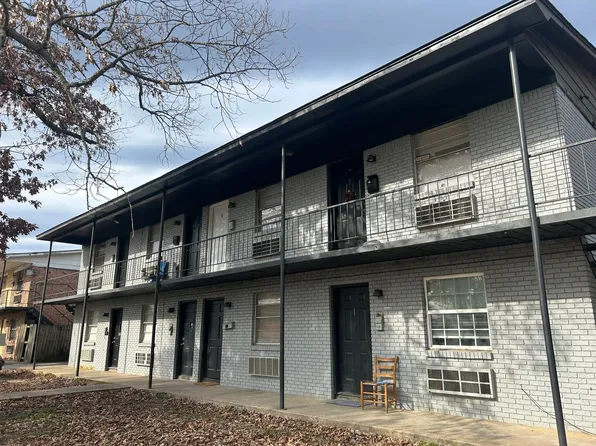 1 Bed 1 bath units on Southwick