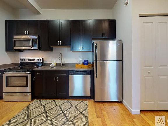 5th image of 3400 Belgrade St #203