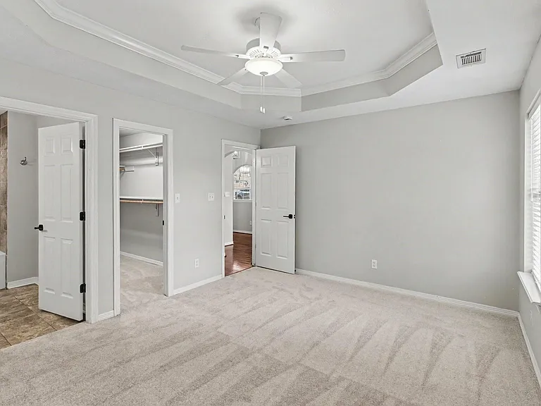 10718 Fairview Dr — Photo 8