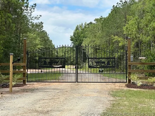 211 Denton Ln, Elizabethtown, NC 28337