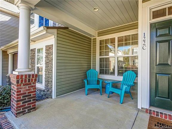 4th image of 122 Walnut Cove Dr APT C