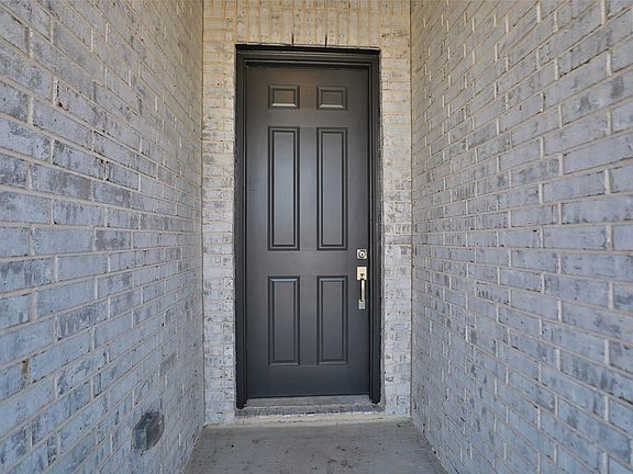 2nd image of 3027 Matador Ranch Trl