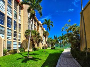 2001 Atlantic Shores Blvd APT 411, Hallandale, FL 33009