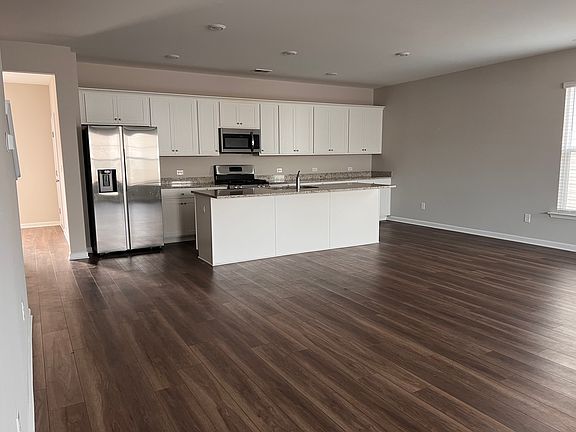 2nd image of 410 Grey Falcon Ave