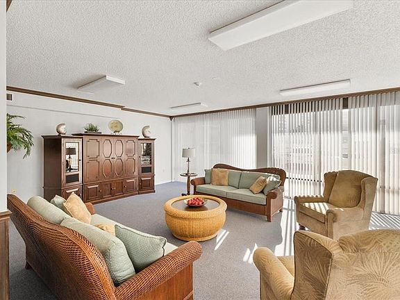 5th image of 3743 S ATLANTIC AVENUE #10B0