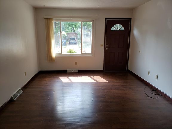 2nd image of 1309 N Blanchard St