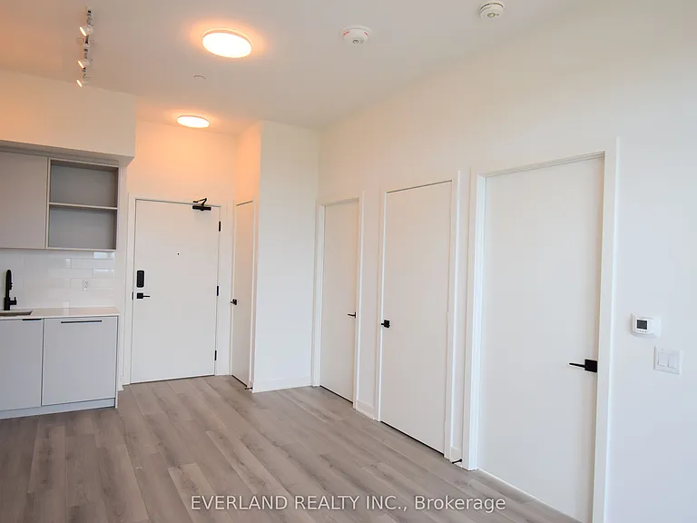 1185 Dupont St #1105 — Photo 19