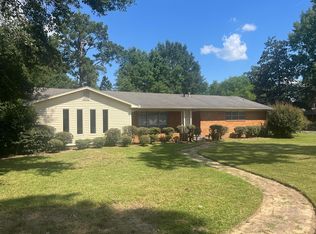1214 Carter Dr, Hattiesburg, MS 39402