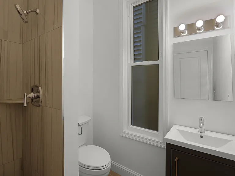 Upstairs Full Bath