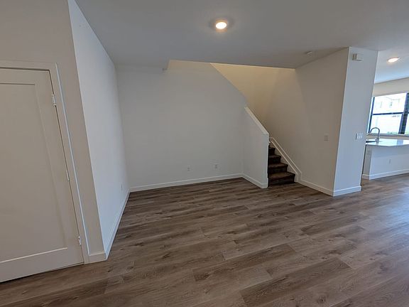 2nd image of 4091 N Palm Aire Dr #537a6c6c3