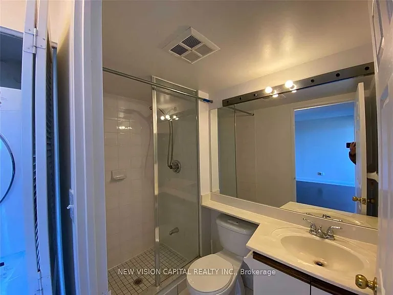 18 Hillcrest Ave #803 — Photo 4