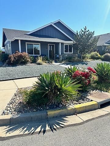 front of home and no lawn to have to mow