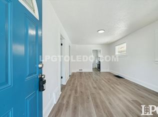 1952 Fairfax Rd, Toledo, OH 43613