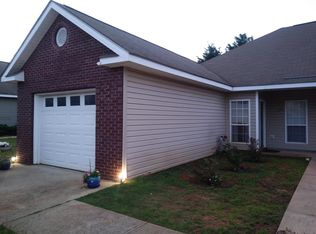 175 Pine Meadow Cir #175, Elmore, AL 36025