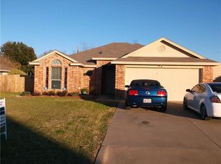 1512 Morningside Dr, Cleburne, TX 76033