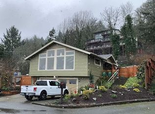 1706 Meadows Dr, Lake Oswego, OR 97034