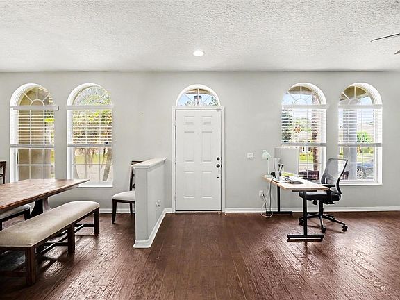 5th image of 10161 Sandy Marsh Ln