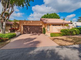 6805 NW Allegre Ct, Boca Raton, FL 33433