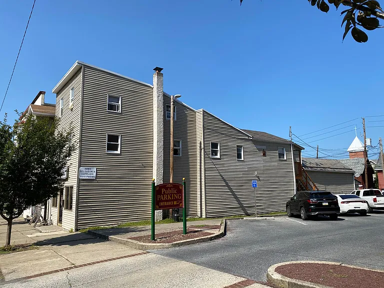 635 Main St #2 — Photo 18